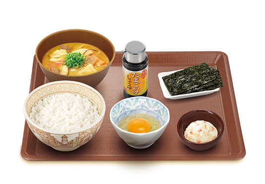 カレーとん汁たまかけ朝食