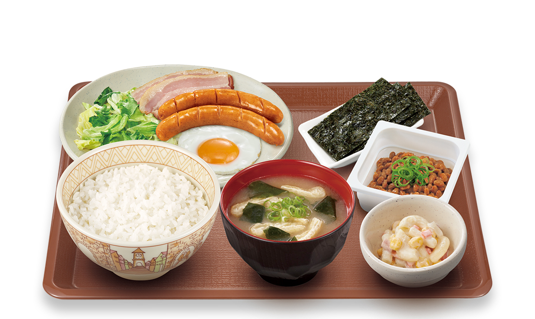 ソーセージ納豆<br>
ベーコンエッグ朝食